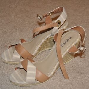 Sperry Wedges Size 8
